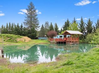 262 Barnes Way, Cave Junction, OR 97523