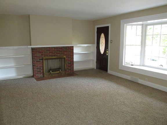 5 living room_10212014