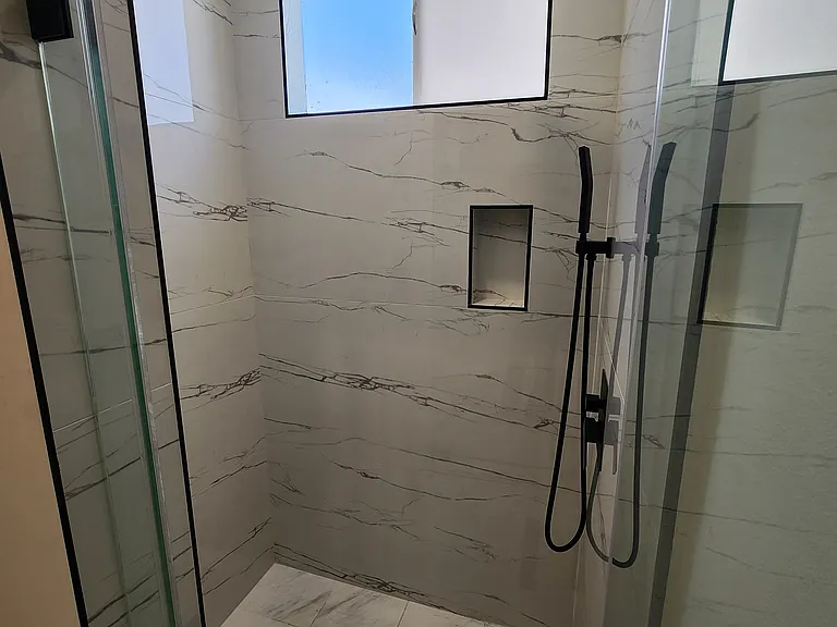 737 N Ridgewood Pl #1/2 — Photo 22