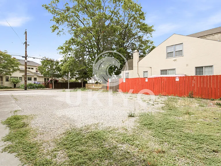1941 Durant Ave — Photo 29