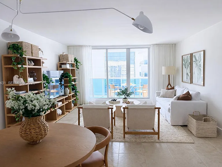2301 Collins Ave #1501 — Photo 3