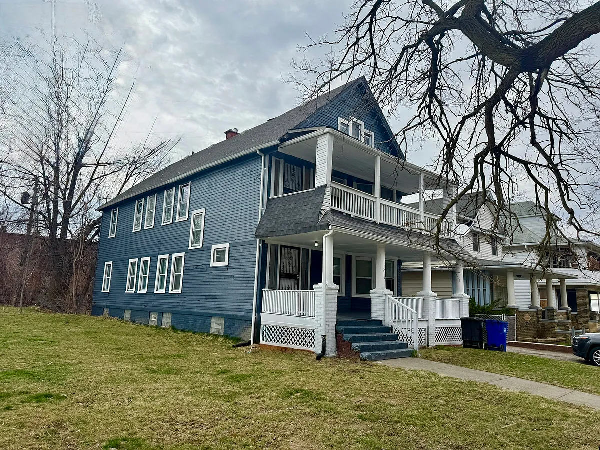 Building Photo - 11215 Whitmore Ave #A