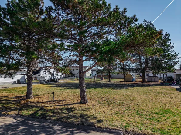 3200 Mueller Dr, Columbus, NE 68601