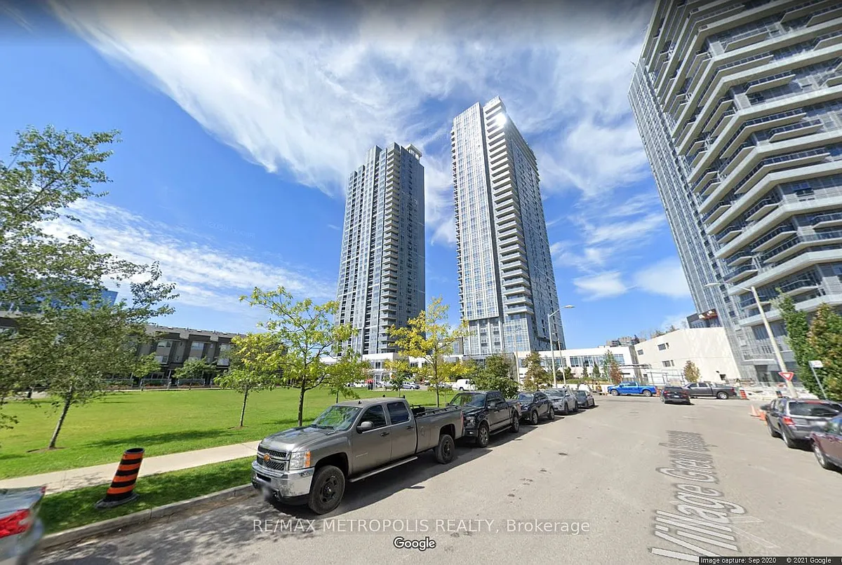 Building Photo - 255 Village Green Sq #609