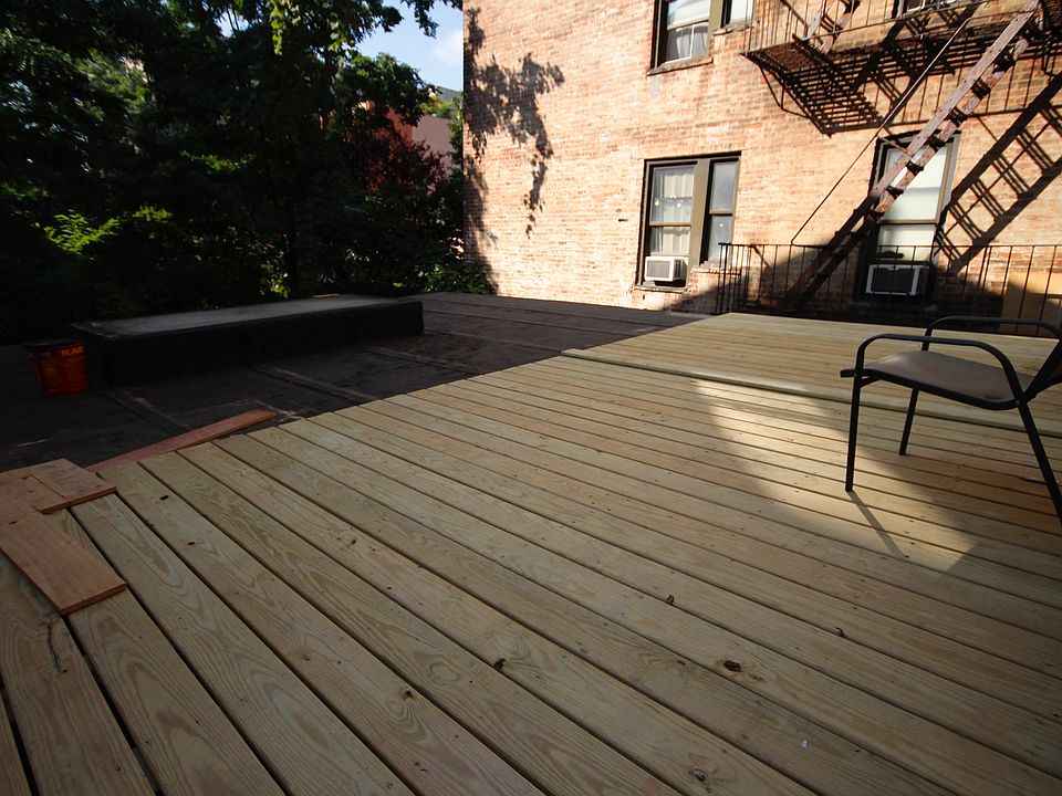 1st image of 320 Bedford Ave