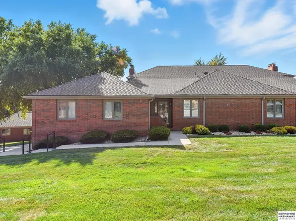 6406 S 118th Plz, Omaha, NE 68137