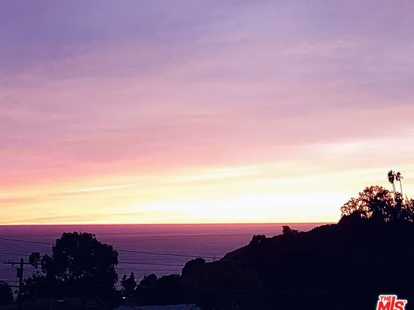 15461 De Pauw St, Pacific Palisades, CA 90272