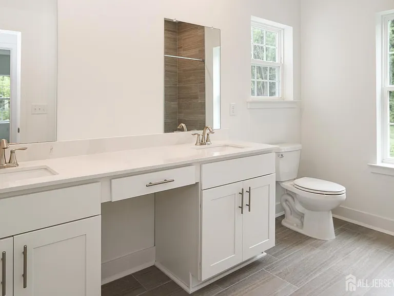 71 Veterans Way — Photo 22