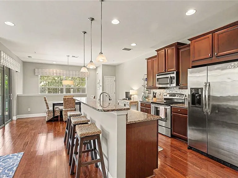23440 Alamanda Dr #201 — Photo 7