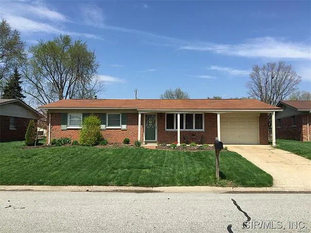 205 Lakeland Blvd photo 1