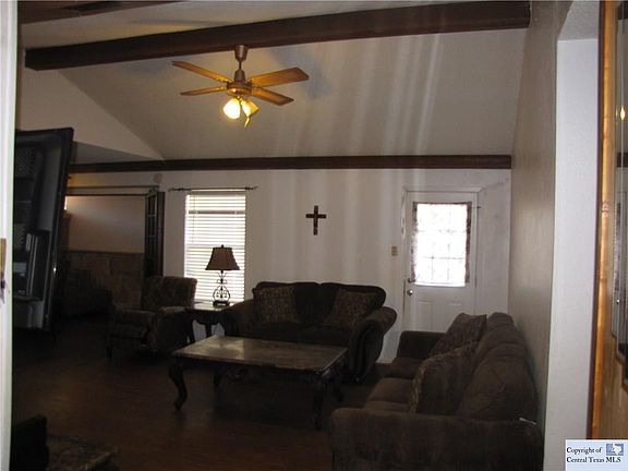 4th image of 904 McGar St