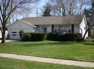 2017 Marshfield Rd, Mayfield Heights, OH 44124