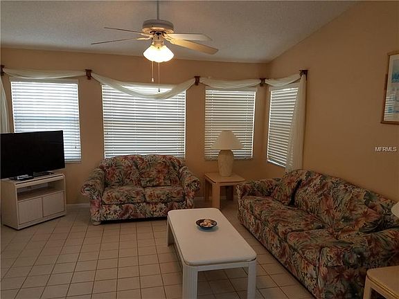 4th image of 8813 Kensington Ct