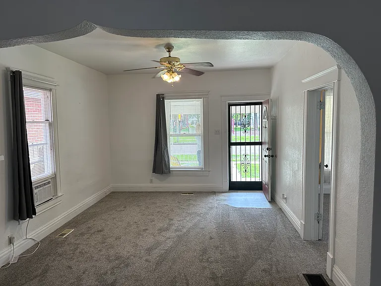 417 Veta Ave — Photo 2