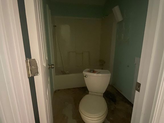 23rd image of 140 Bellview Rd