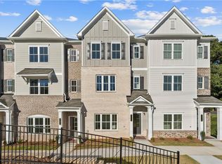 3352 Cranston Ln, Kennesaw, GA 30144