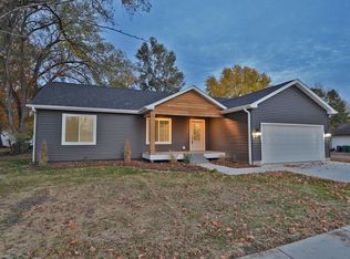 362 N Market St, Seneca, IL 61360