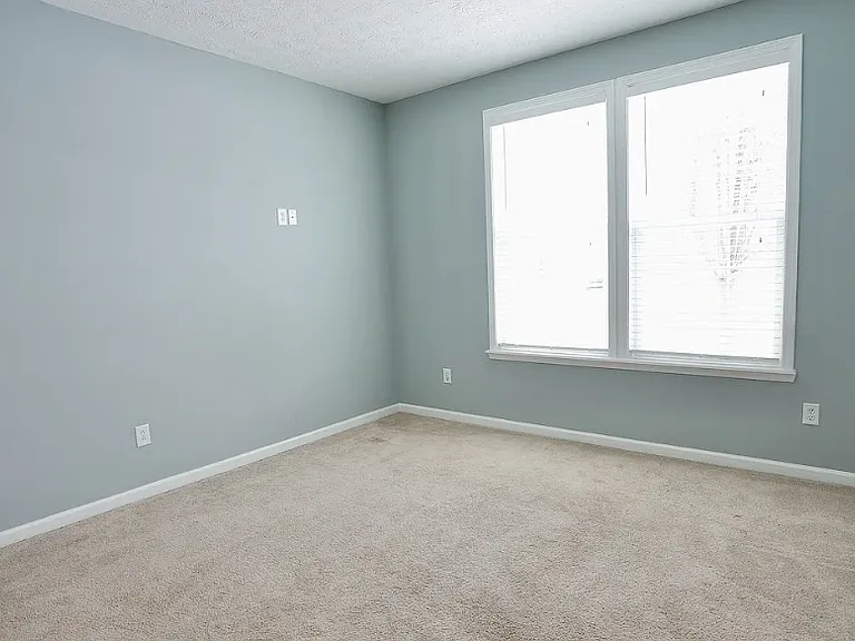 1566 Valdarno Dr — Photo 12