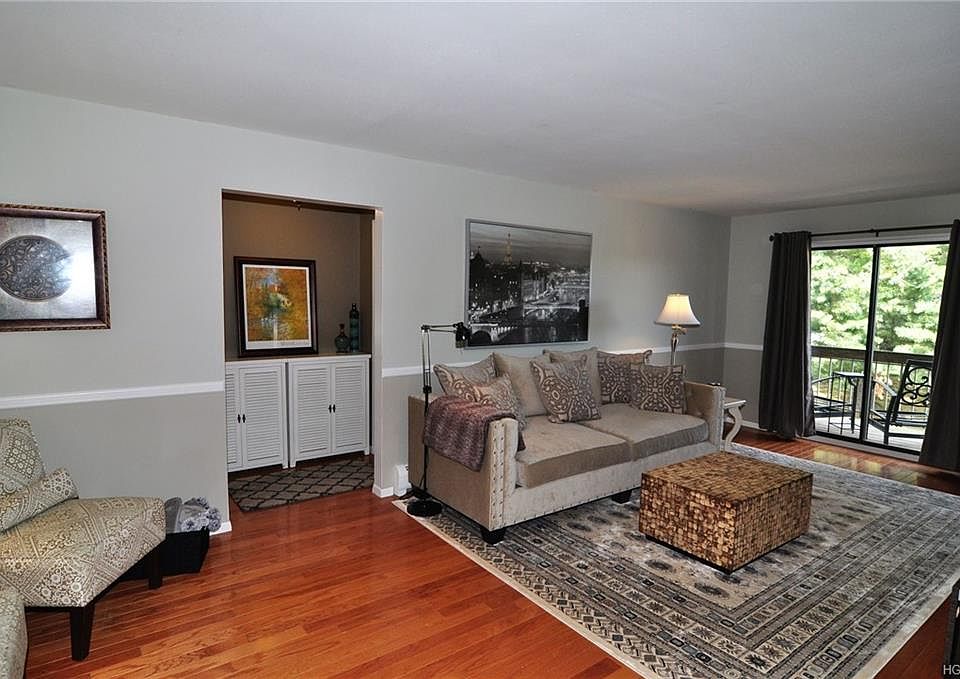 1st image of 380 Country Club Ln