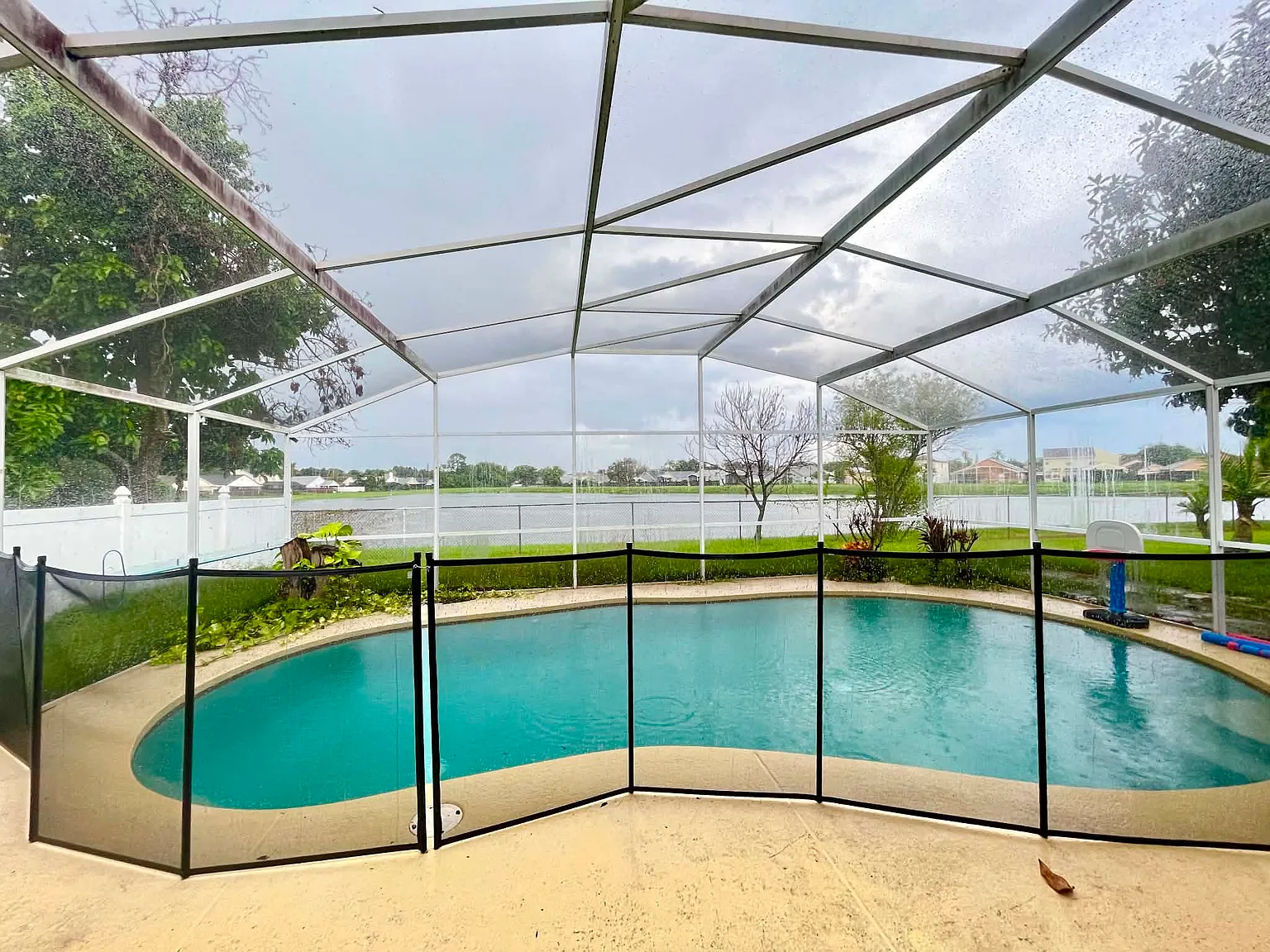 5 bed, 1881 sqft, $2,500 — Photo 3