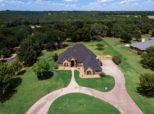 301 Covered Bridge Ct, Fort Worth, TX 76108