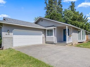 1675 Leonard Rd, Grants Pass, OR 97527