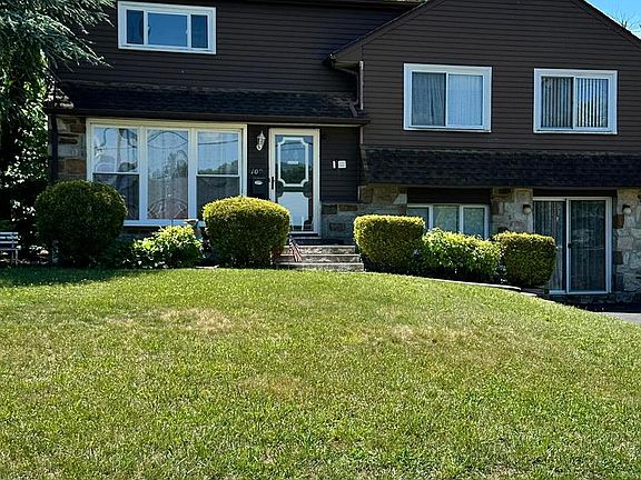 4th image of 109 Long Ln