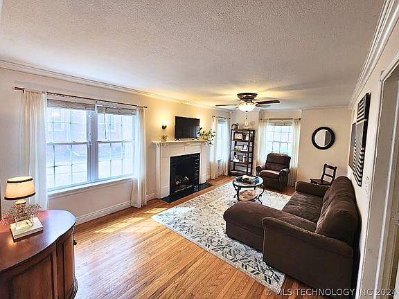 5th image of 1333 S Marion Ave