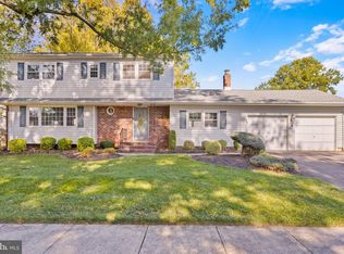 4 Arlington Rd, Bordentown, NJ 08505