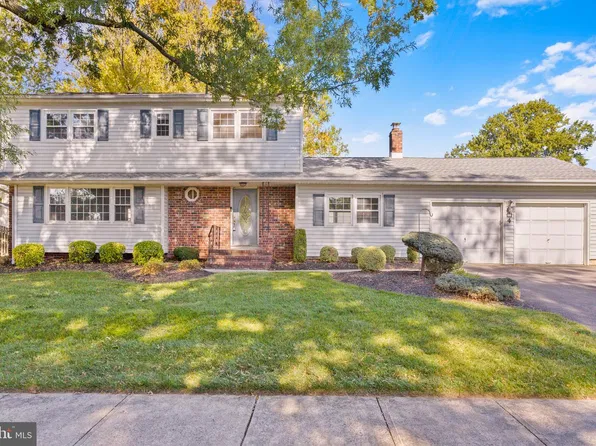 4 Arlington Rd, Bordentown, NJ 08505