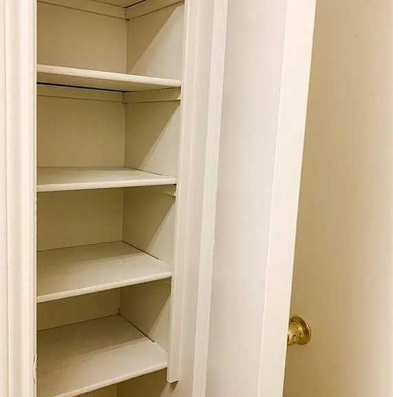 814 Camellia Ct — Photo 8
