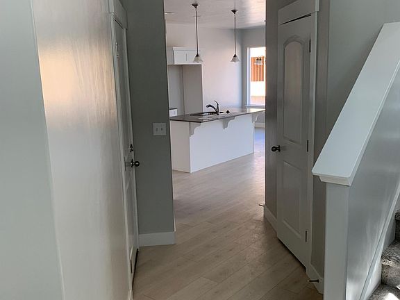 2nd image of 2330 North St #3806