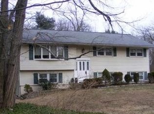 3766 Seymart Pl, Shrub Oak, NY 10588