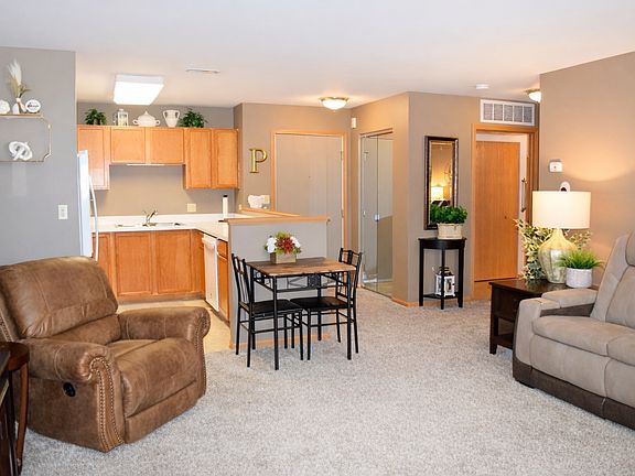 4th image of 801 N McLean Blvd APT 258