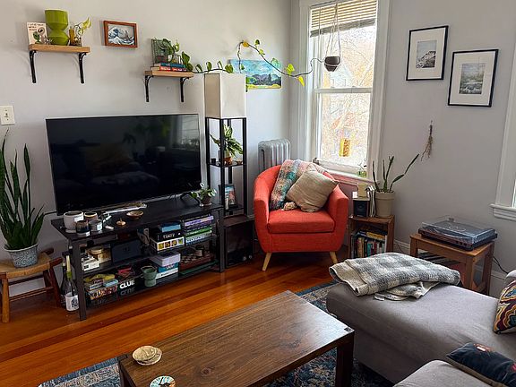 3rd image of 46 Fairbanks St #3B