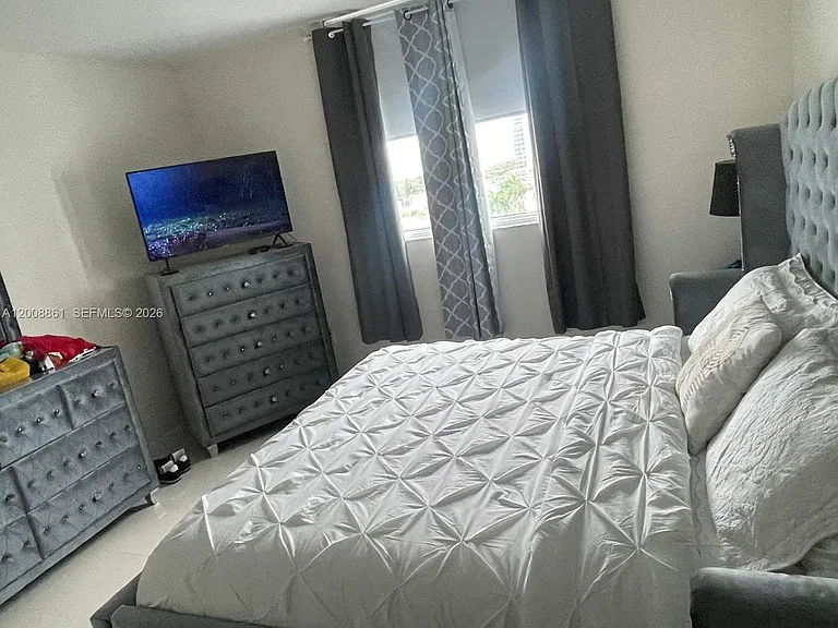 1861 NW South River Dr #2208 — Photo 7