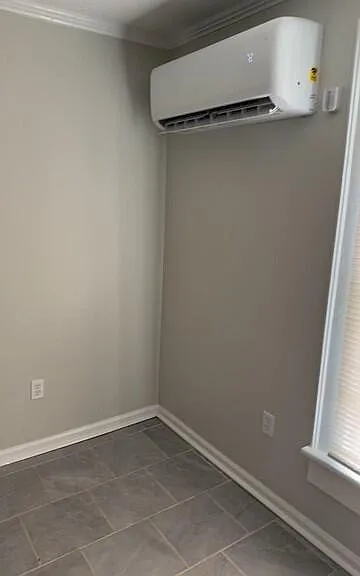 140 Cedar Ave — Photo 9