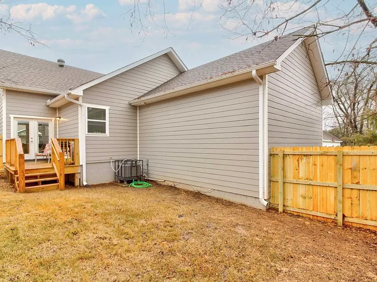3206 S Izard St — Photo 32