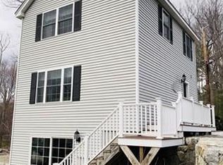 5 Taft Ave, Mendon, MA 01756