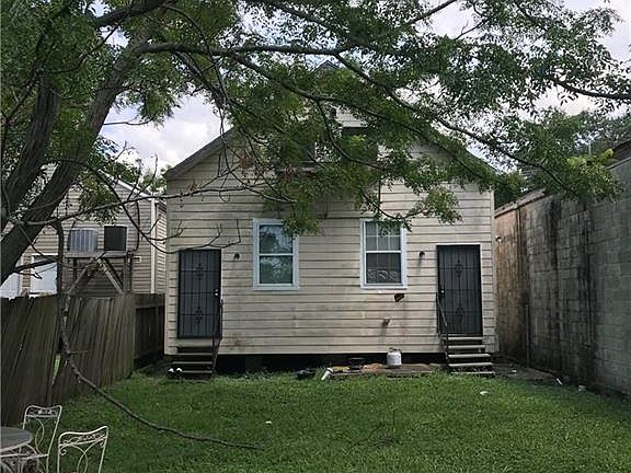 4th image of 621-23 S Lopez St