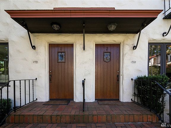 4th image of 2205 Bigelow Ave N APT 1