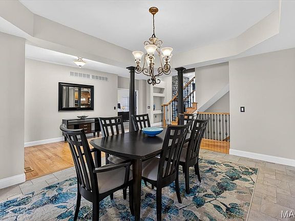 3rd image of 605 Orchid Dr