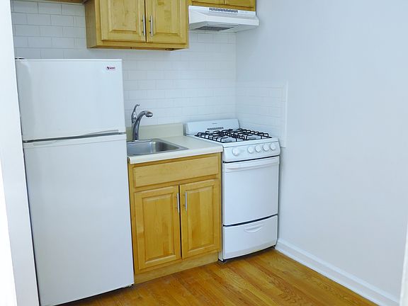 4th image of 317 E 90th St APT 5D