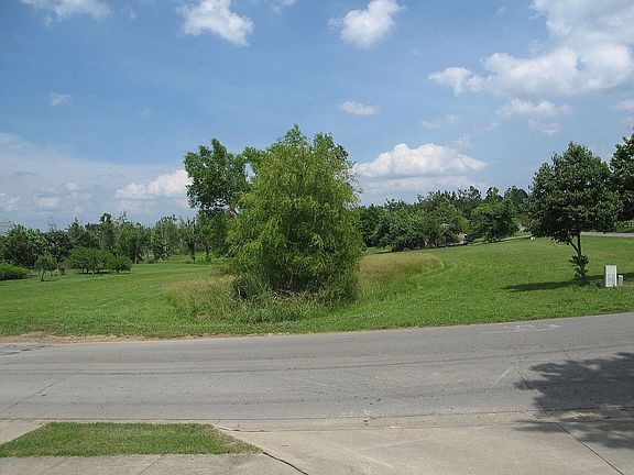 Lot from across Starr Dr. 