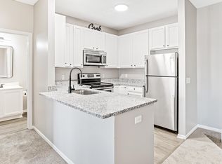 8636 Savanna Oaks Bay UNIT H, Woodbury, MN 55125
