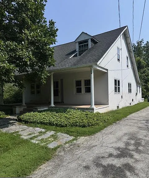 794 Bear Hill Rd — Photo 2