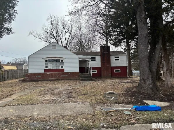 906 W Jackson Ave, Vandalia, IL 62471