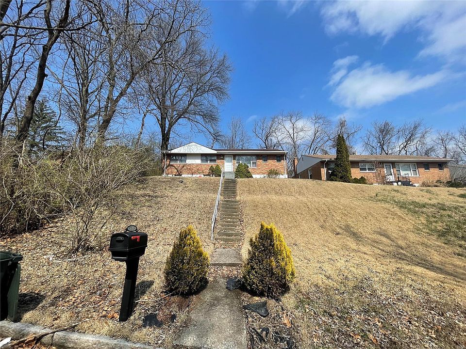 635 SE Chambers Rd, Saint Louis, MO 63137 Zillow