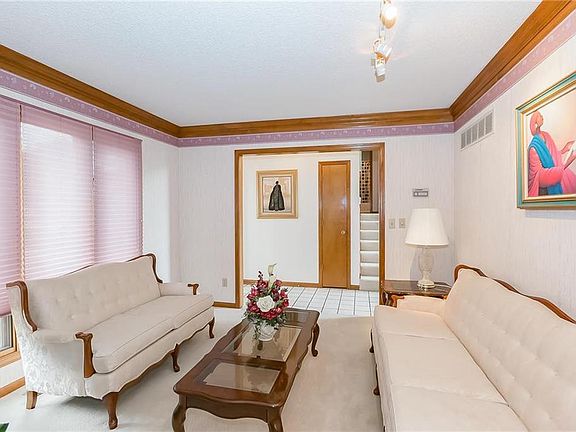 4th image of 8532 Freeman Ave