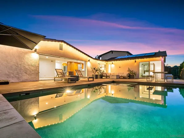 5745 Soledad Mountain Rd, La Jolla, CA 92037